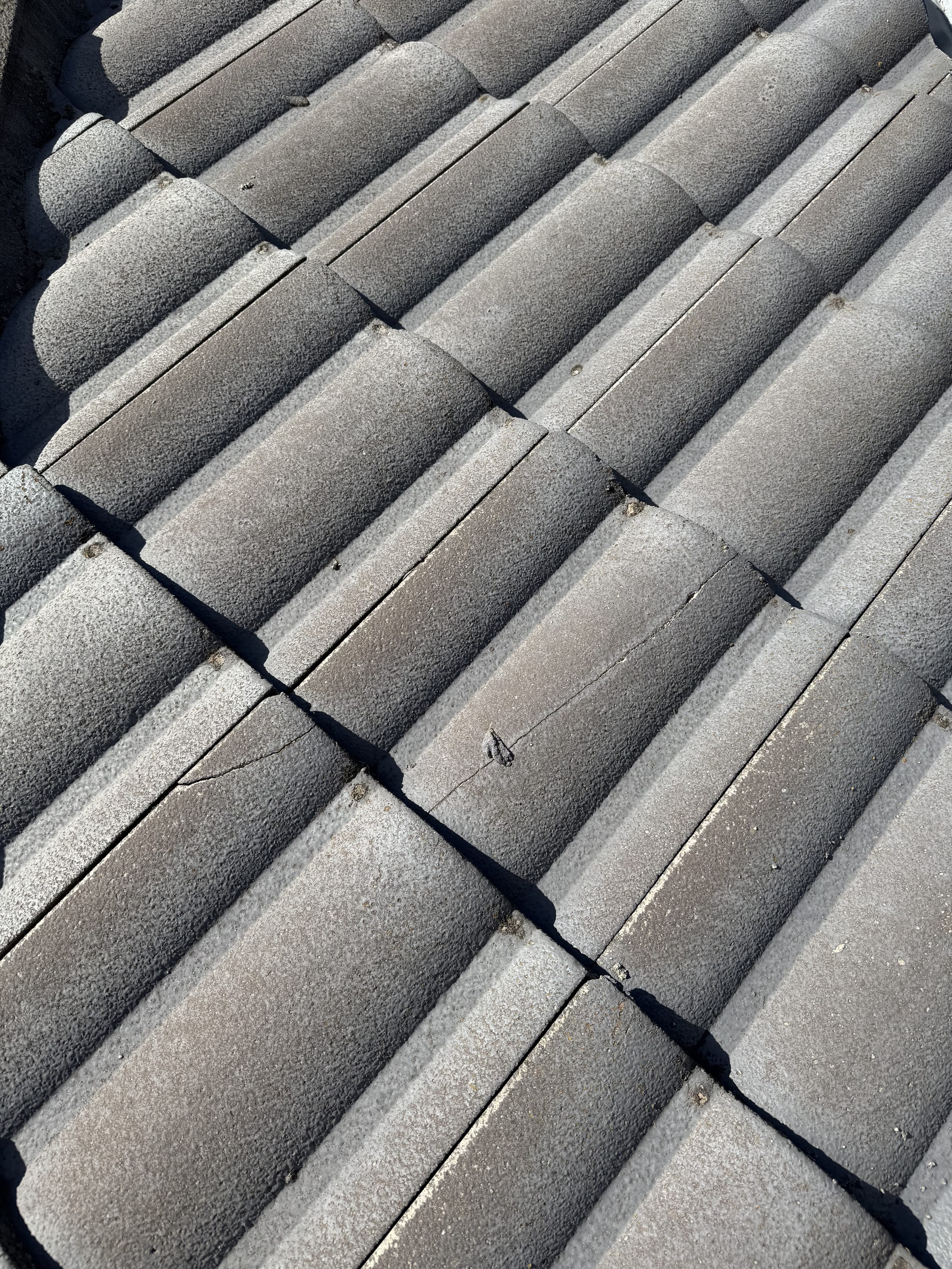 signs your concrete roof needs restoration melbourne