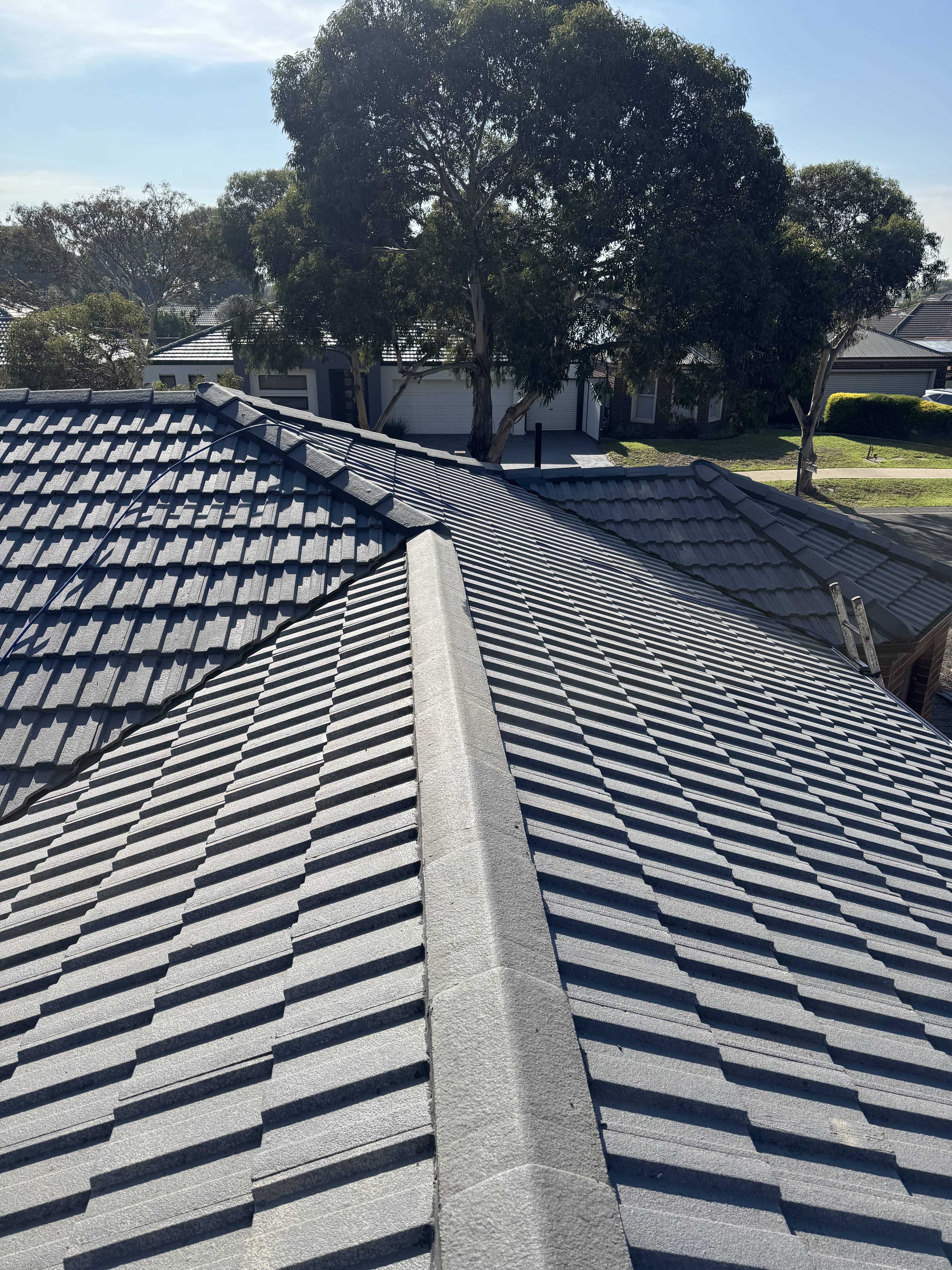 signs your concrete roof needs repainting melbourne