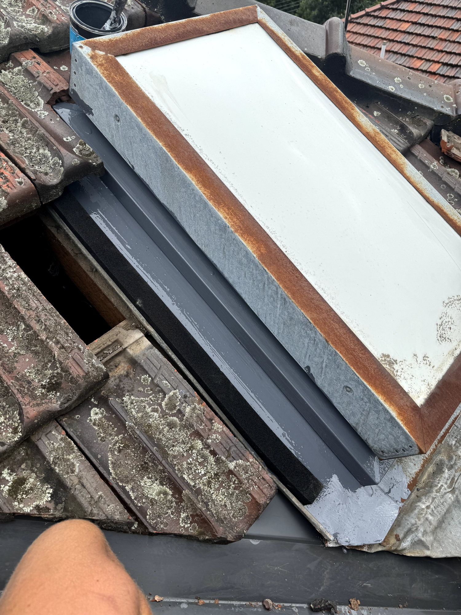 Melbourne tiled roof leak detection to be repaired