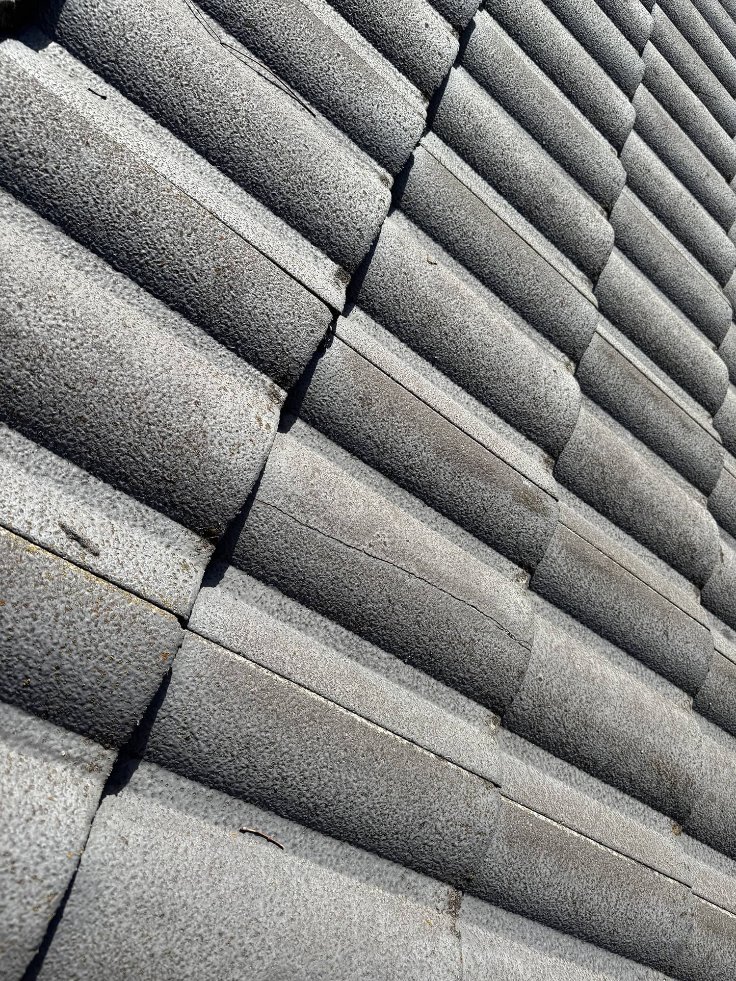 warning signs you need a concrete roof leak inspection