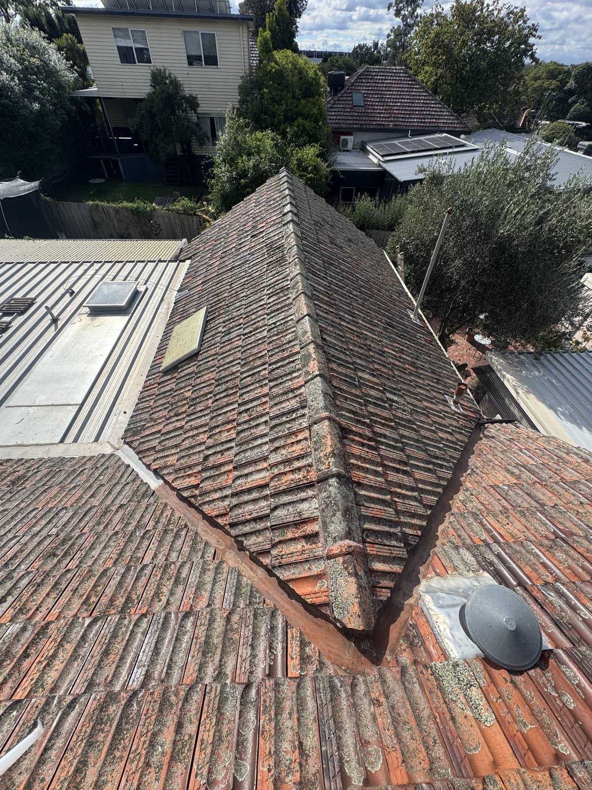 signs your terracotta roof needs restoration melbourne